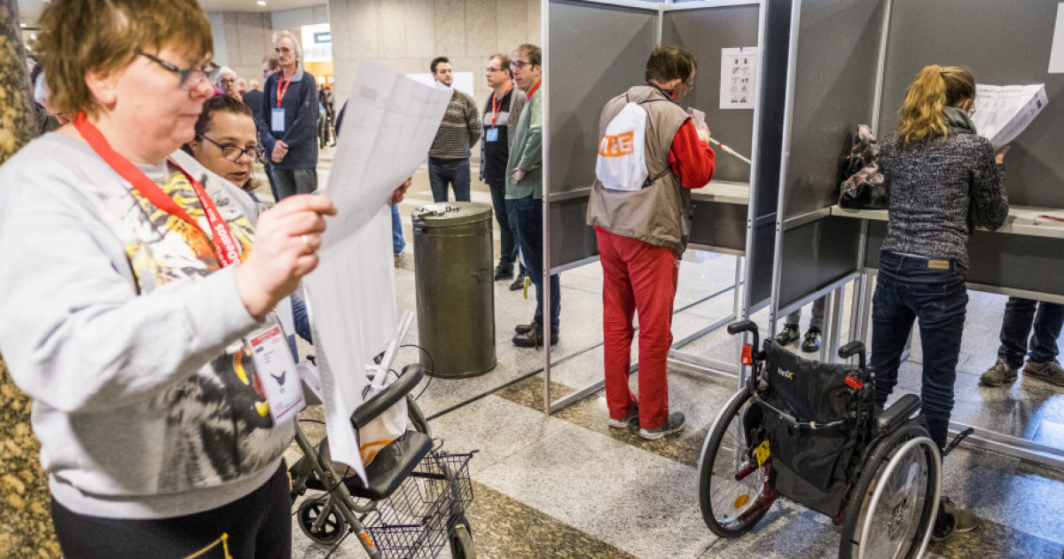 Maak zelfstandig stemmen de norm en anders vrije keuze voor hulp in het stemhokje Vereniging Maak zelfstandig stemmen de norm en anders vrije keuze voor hulp in het stemhokje Vereniging